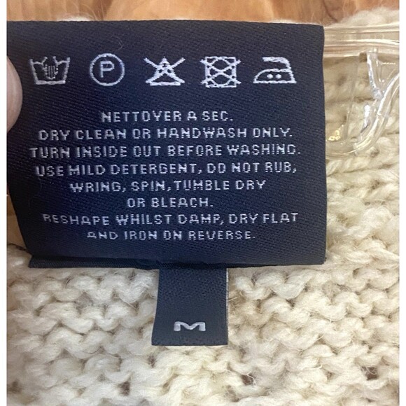 Aran Woollen Mills 100% Wool Cable Knit Button Front Vest Men’s M Ireland Cream - Picture 5 of 8